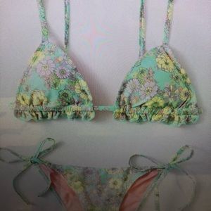 Brand new floral bikini .